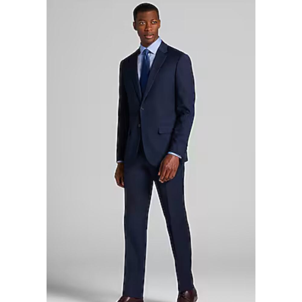 Jos A Bank Navy Pattern 100% Wool Suit - 36S